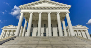 The Virginia State Capitol, designed by Thomas Jefferson who was inspired by Greek and Roman Architecture in Richmond, Virginia. Photo: Depositphotos